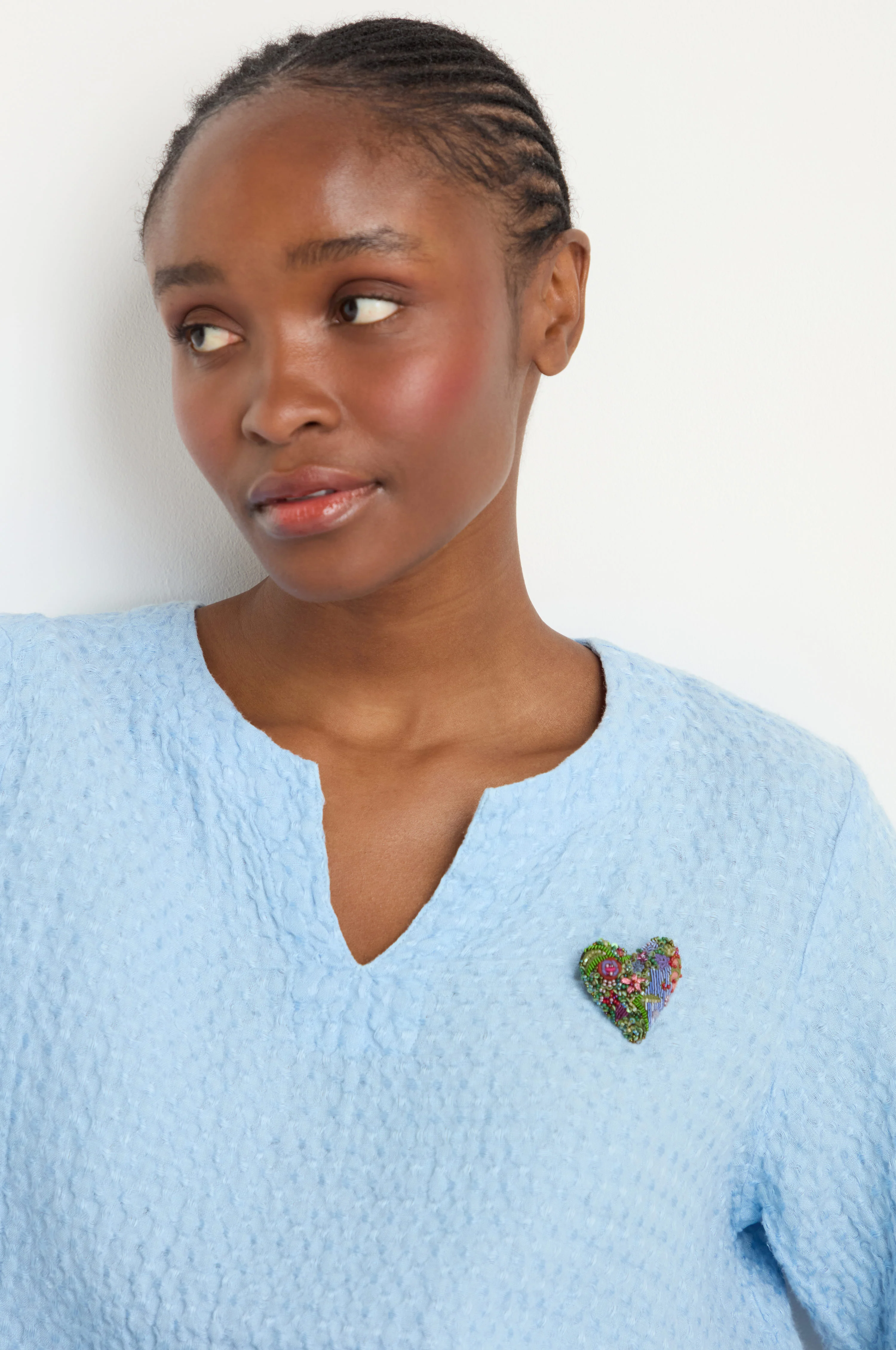 Hand Embroidered Blooming Heart Brooch - Image 4