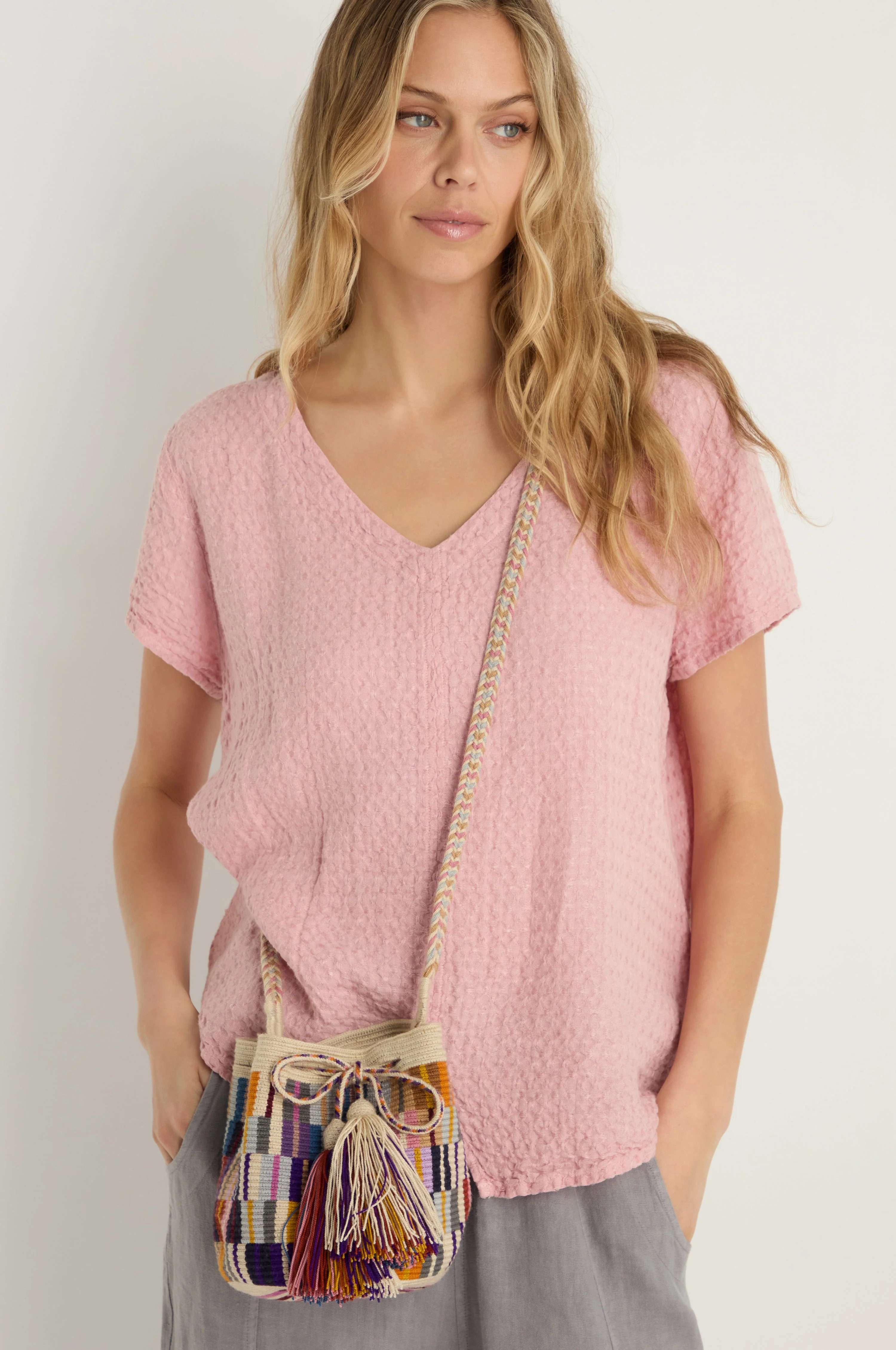 Hand Crocheted Wayuu Crossbody Bag - Image 4