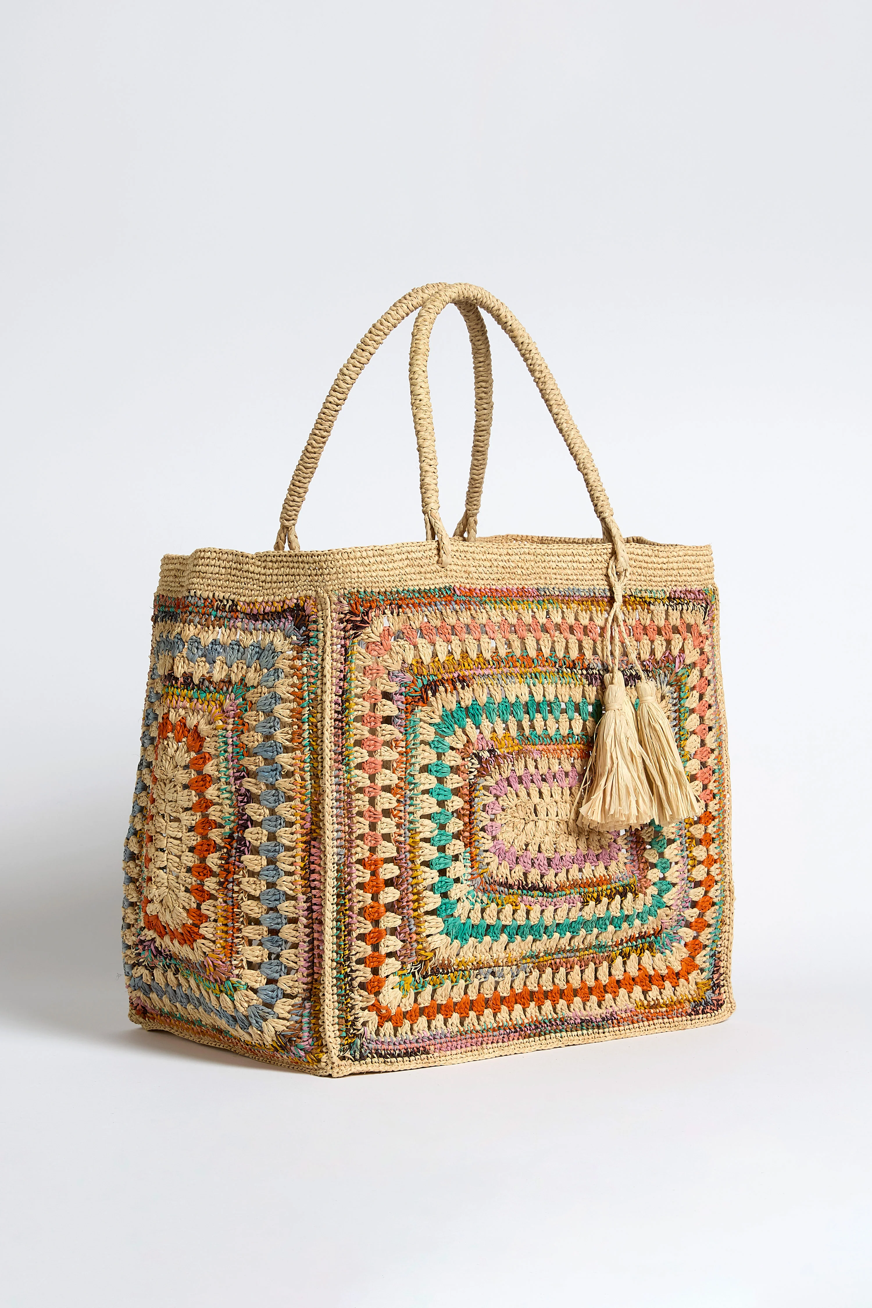 Handwoven Crochet Raffia Bag - Image 4