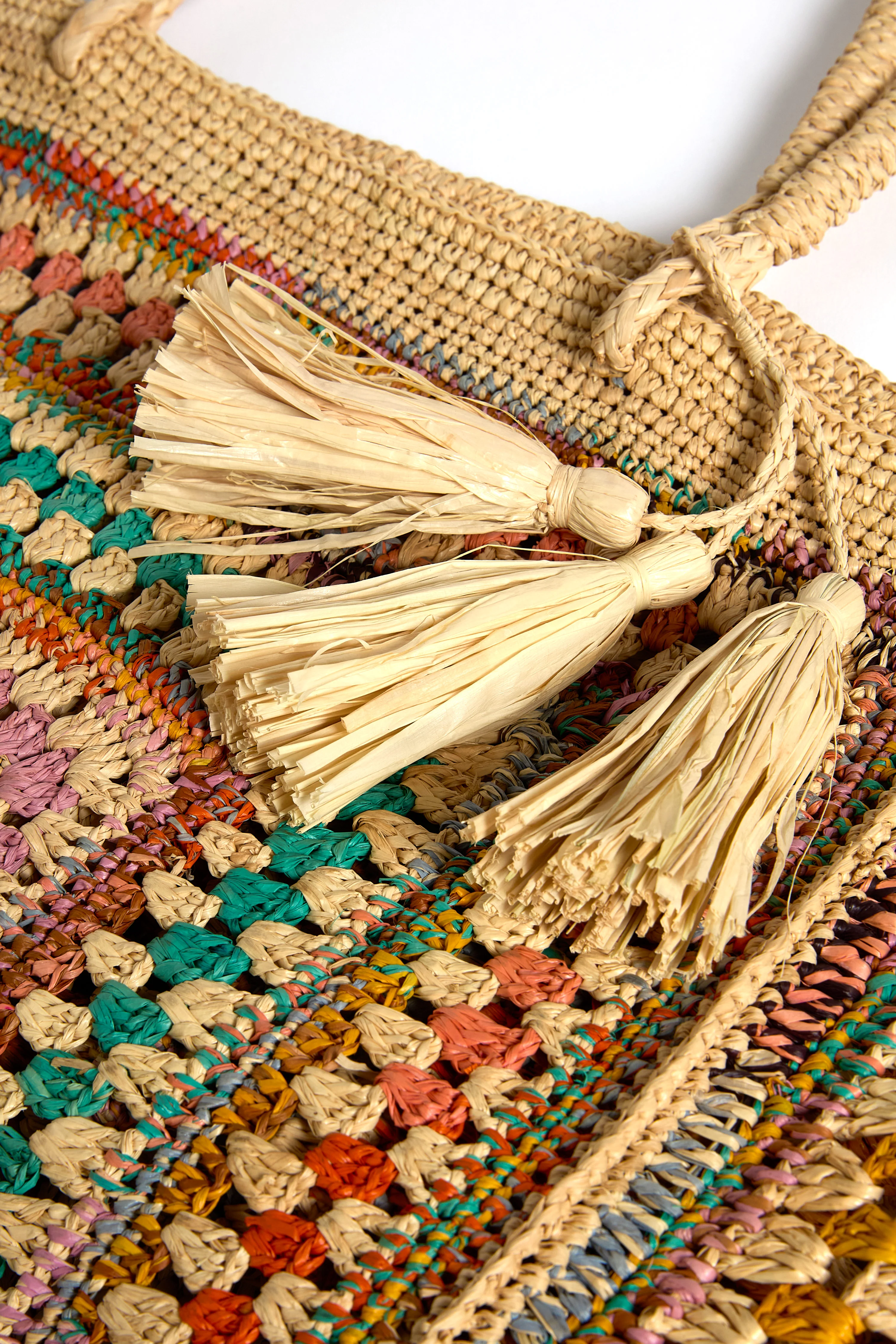 Handwoven Crochet Raffia Bag - Image 6