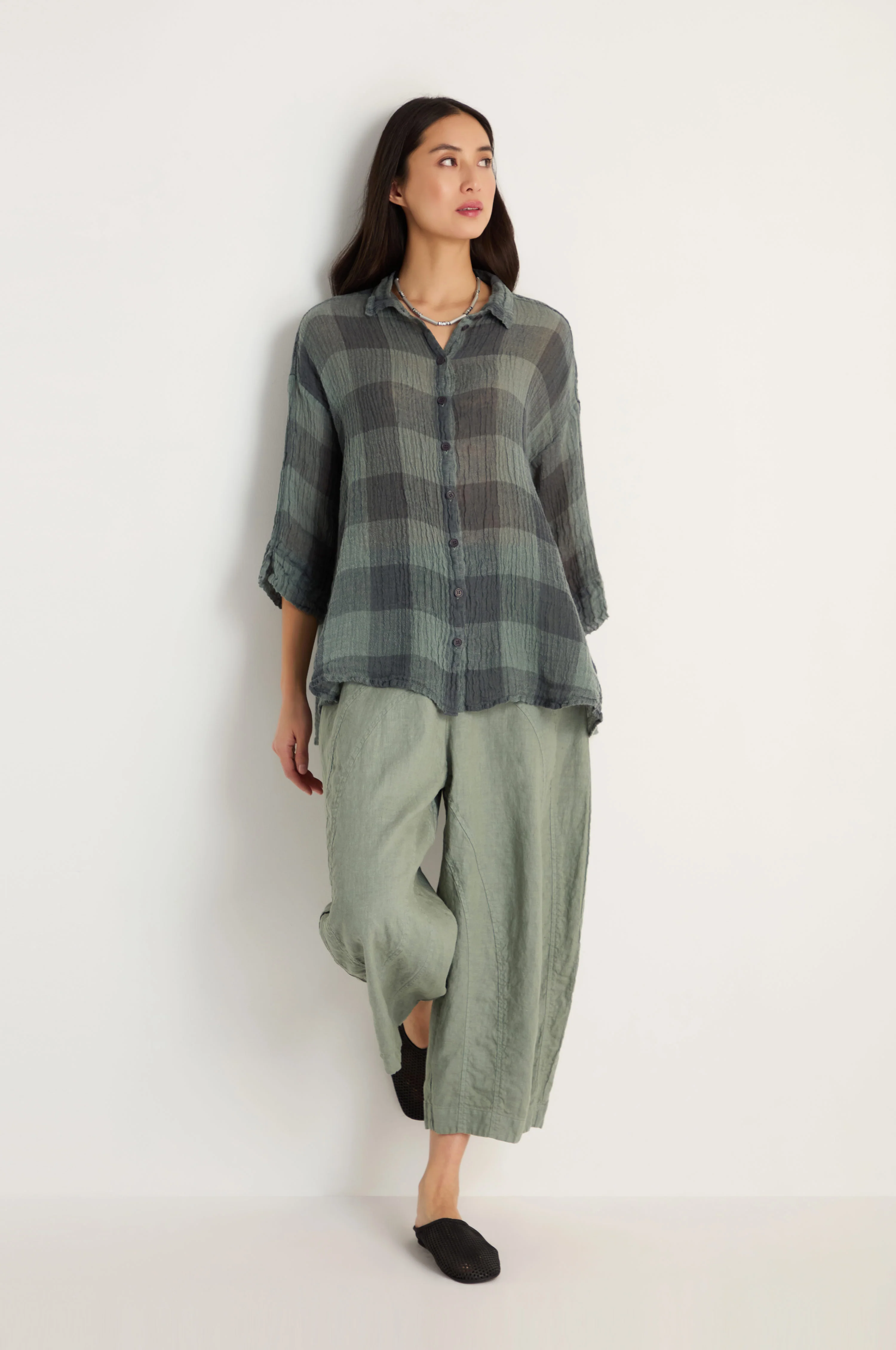 Large Check Sage Linen Swing Shirt - Image 3