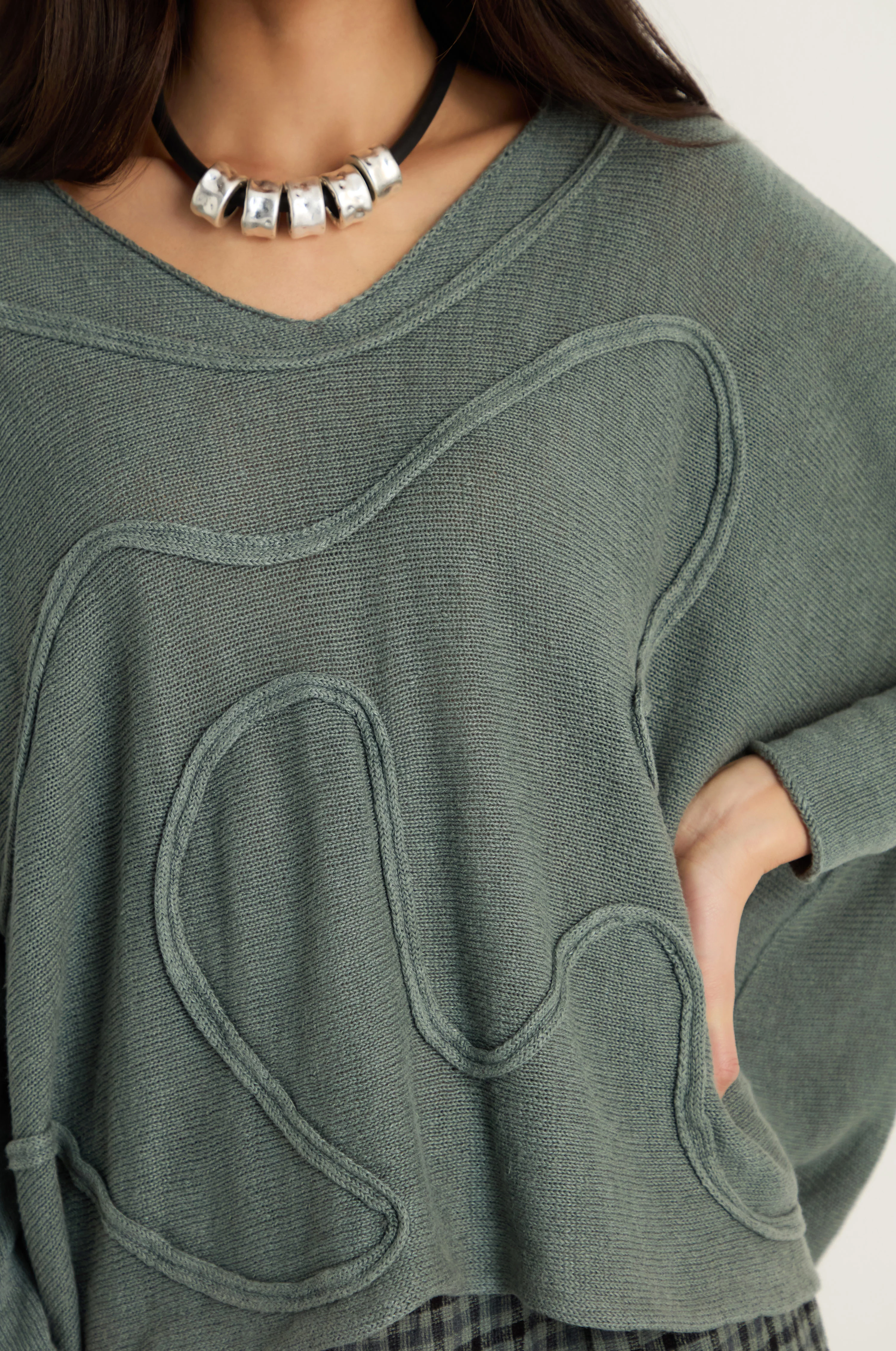 Swirl Seamed Linen Knit Top - Image 4