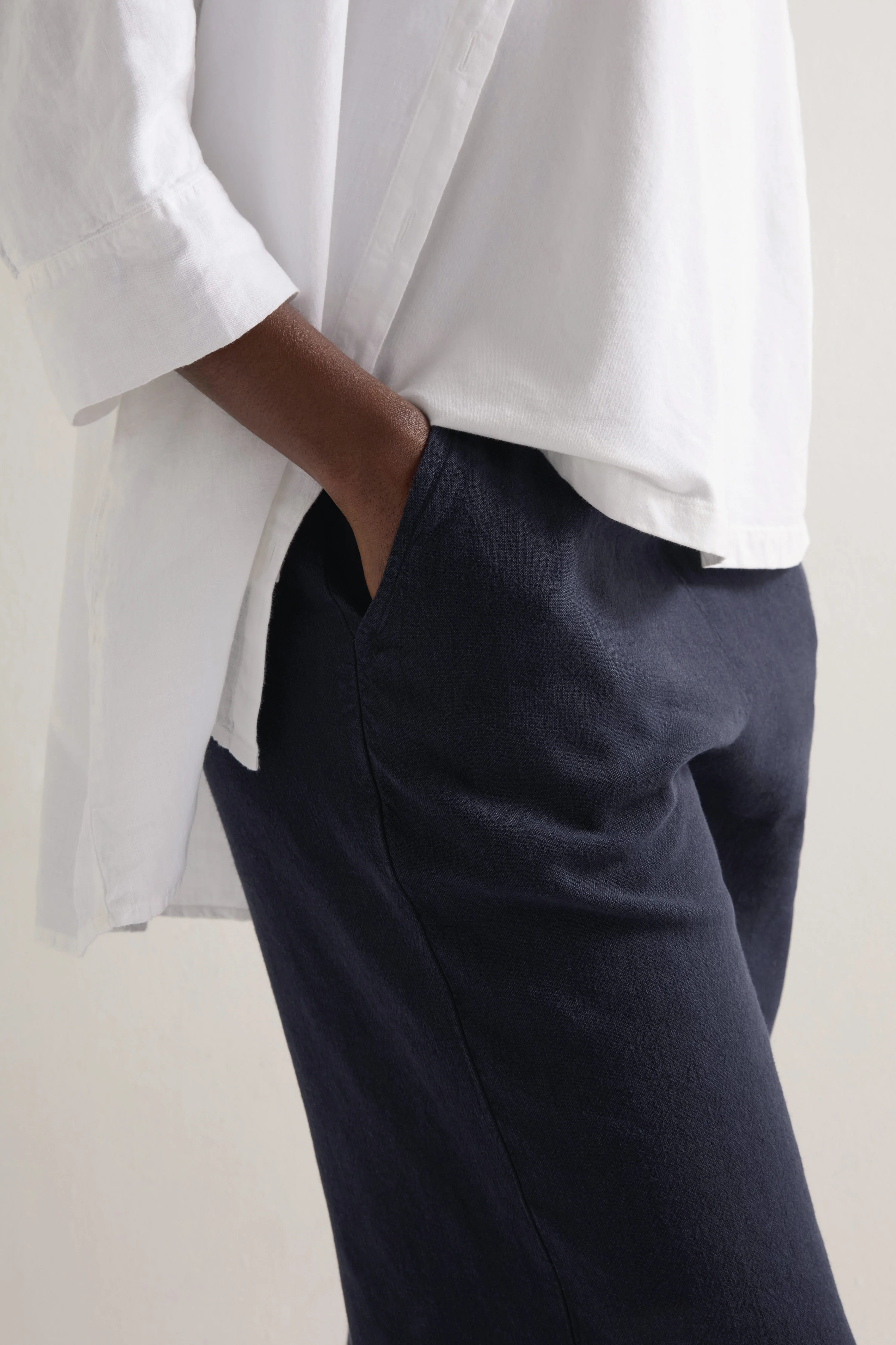 Twisted Linen Wide Trousers - Image 5