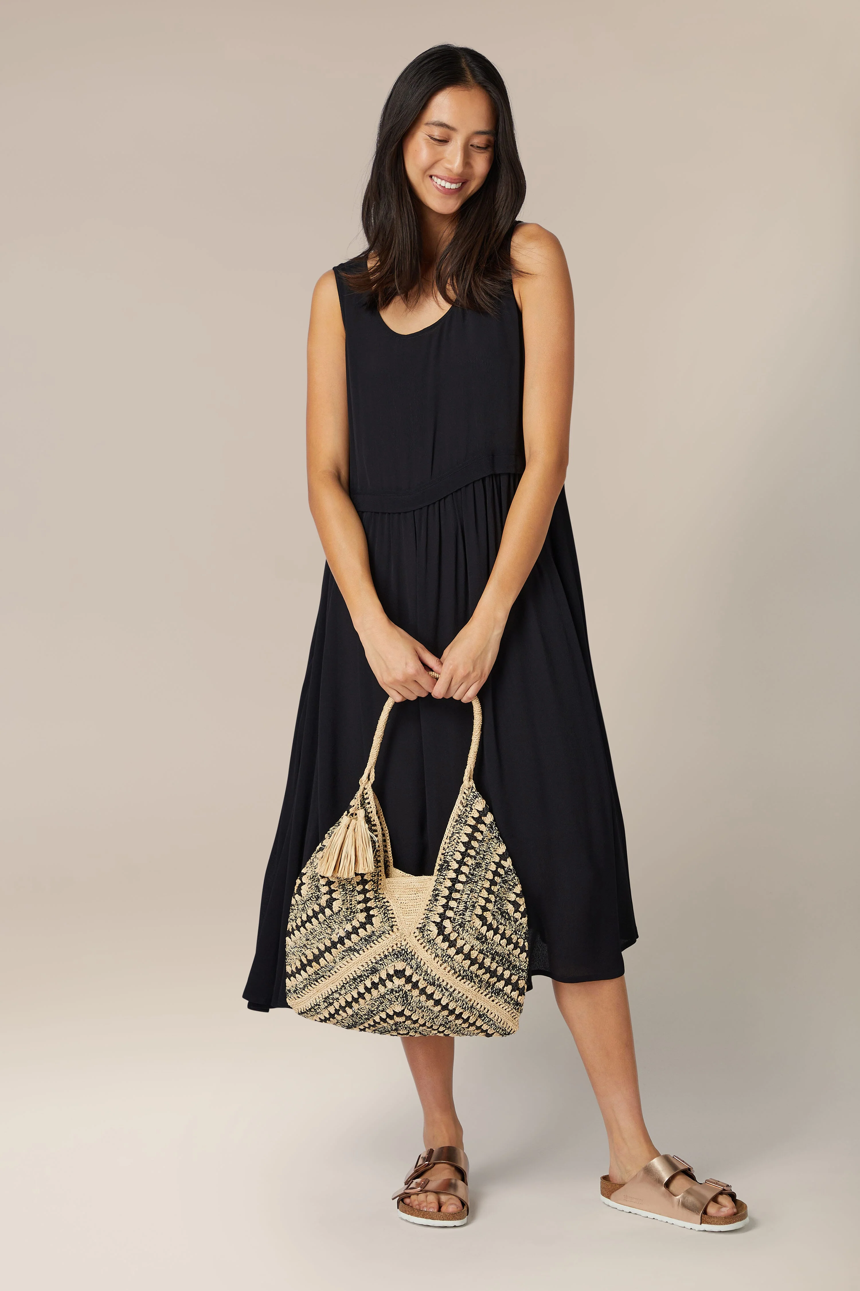 Woven Bohemian Raffia Bag - Image 5